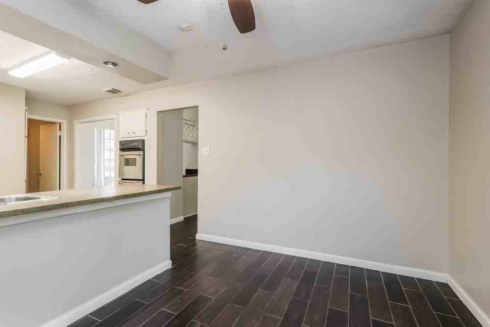 3635 Lost Oak Dr - Photo 6 of 16