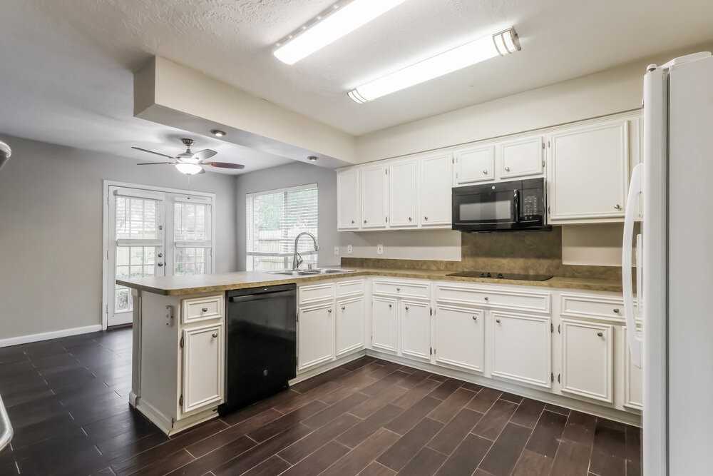 3635 Lost Oak Dr - Photo 7 of 16