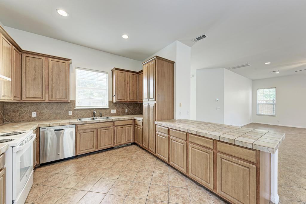 42 1906 - Photo 6 of 26