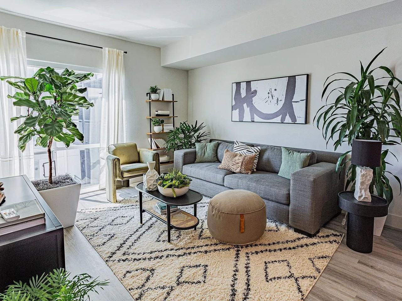 477 S Market St - Photo 3 of 7