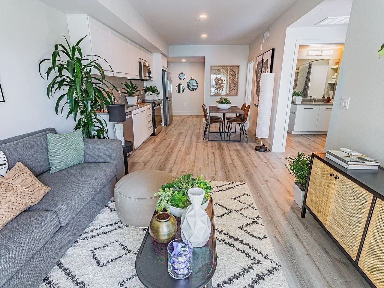 477 S Market St - Photo 5 of 7