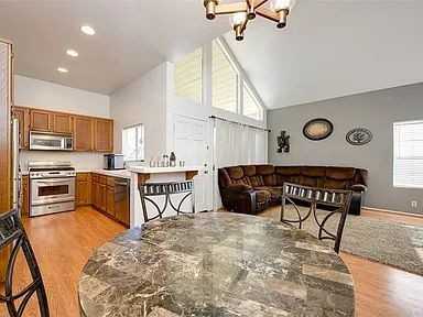 3730 S Bear St - Photo 5 of 22