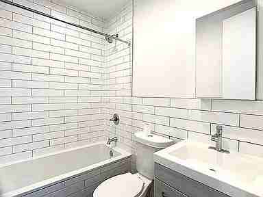 231A Madison St - Photo 7 of 9