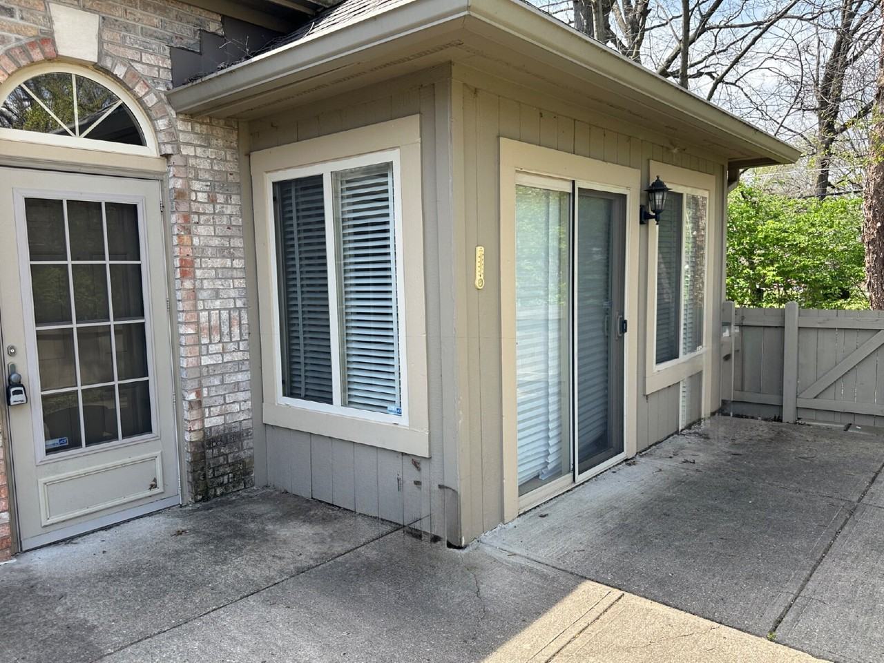 7686 Briarstone Ln - Photo 6 of 34