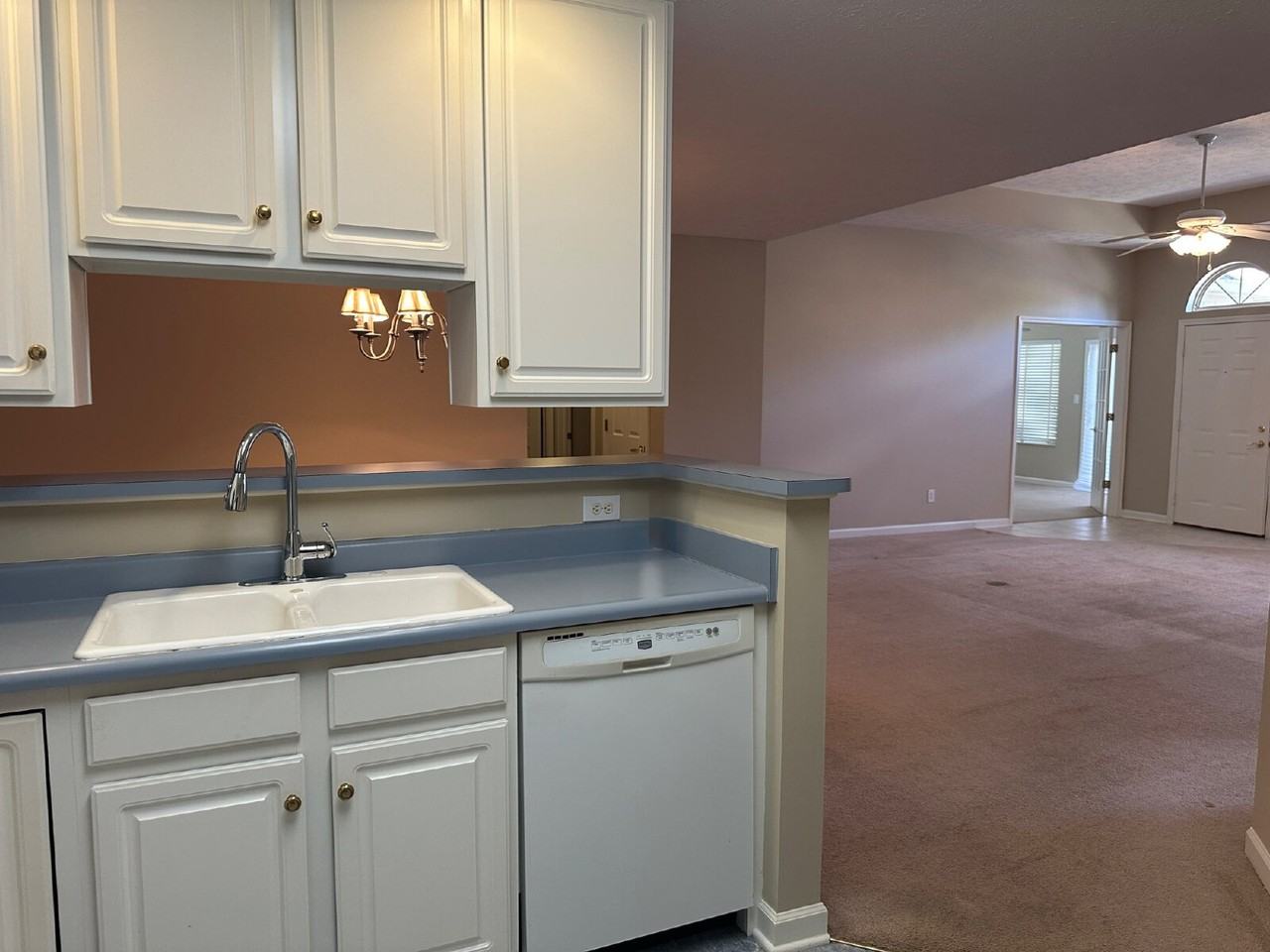 7686 Briarstone Ln - Photo 7 of 34