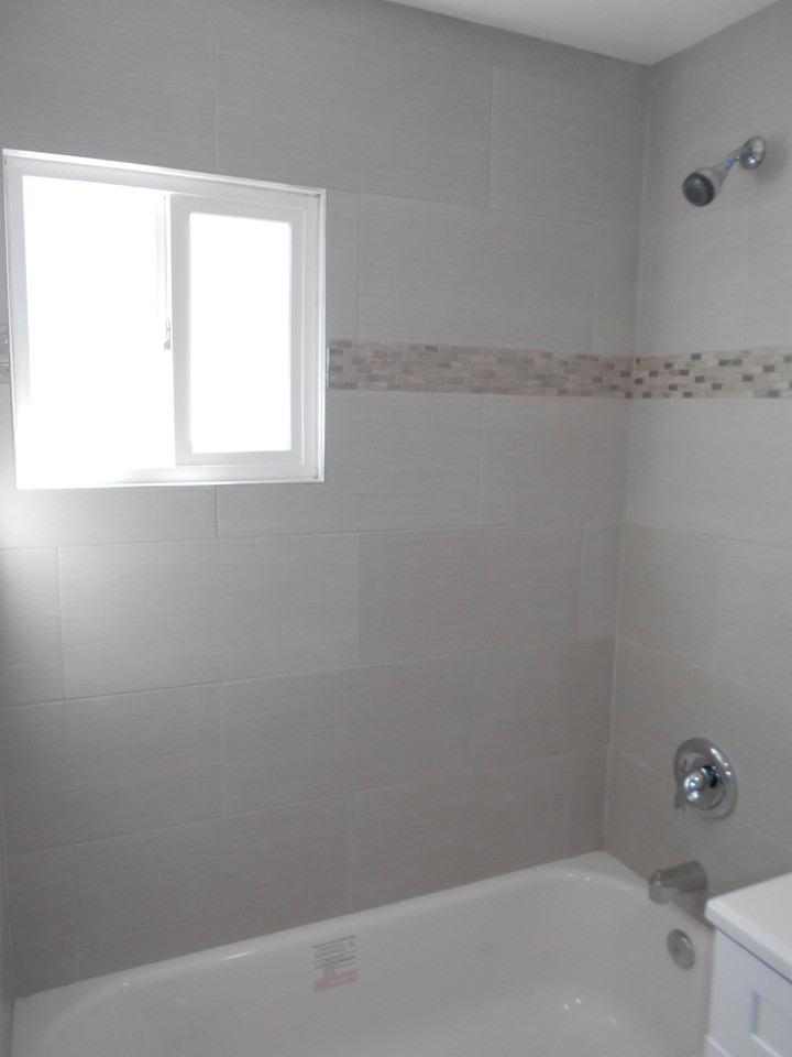 2085 Abbott St - Photo 2 of 11