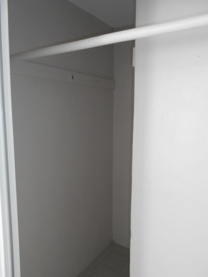 2085 Abbott St - Photo 7 of 11