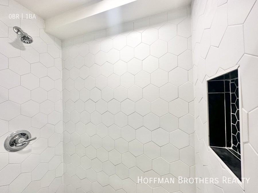 11955 Rochester Ave - Photo 6 of 7