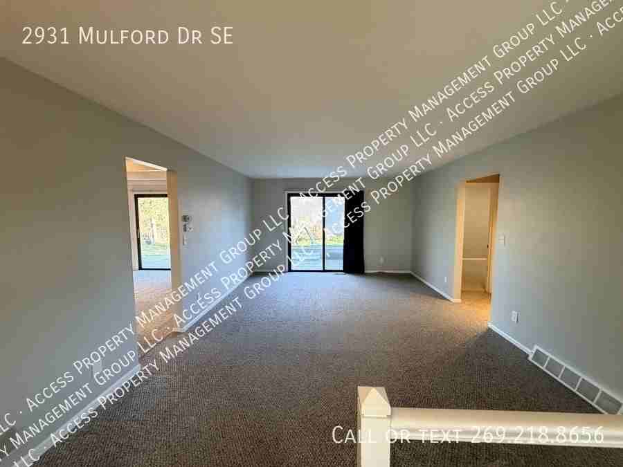 2931 Mulford Dr Se - Photo 3 of 42