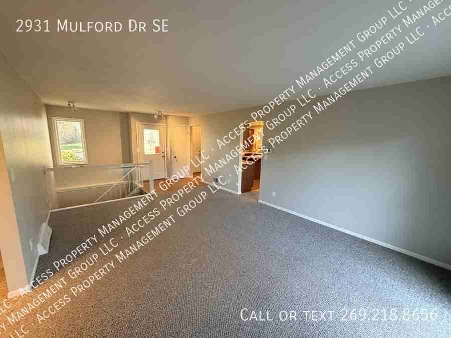 2931 Mulford Dr Se - Photo 4 of 42