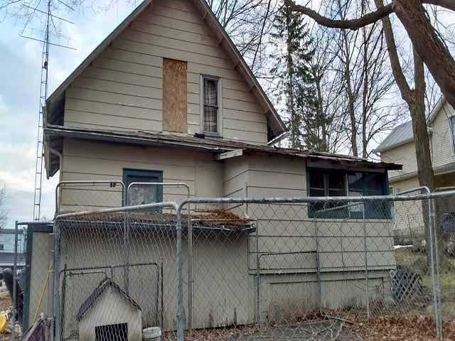 112 Dwight St - Photo 2 of 2