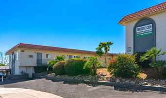 featured image of 1351 S Maple St