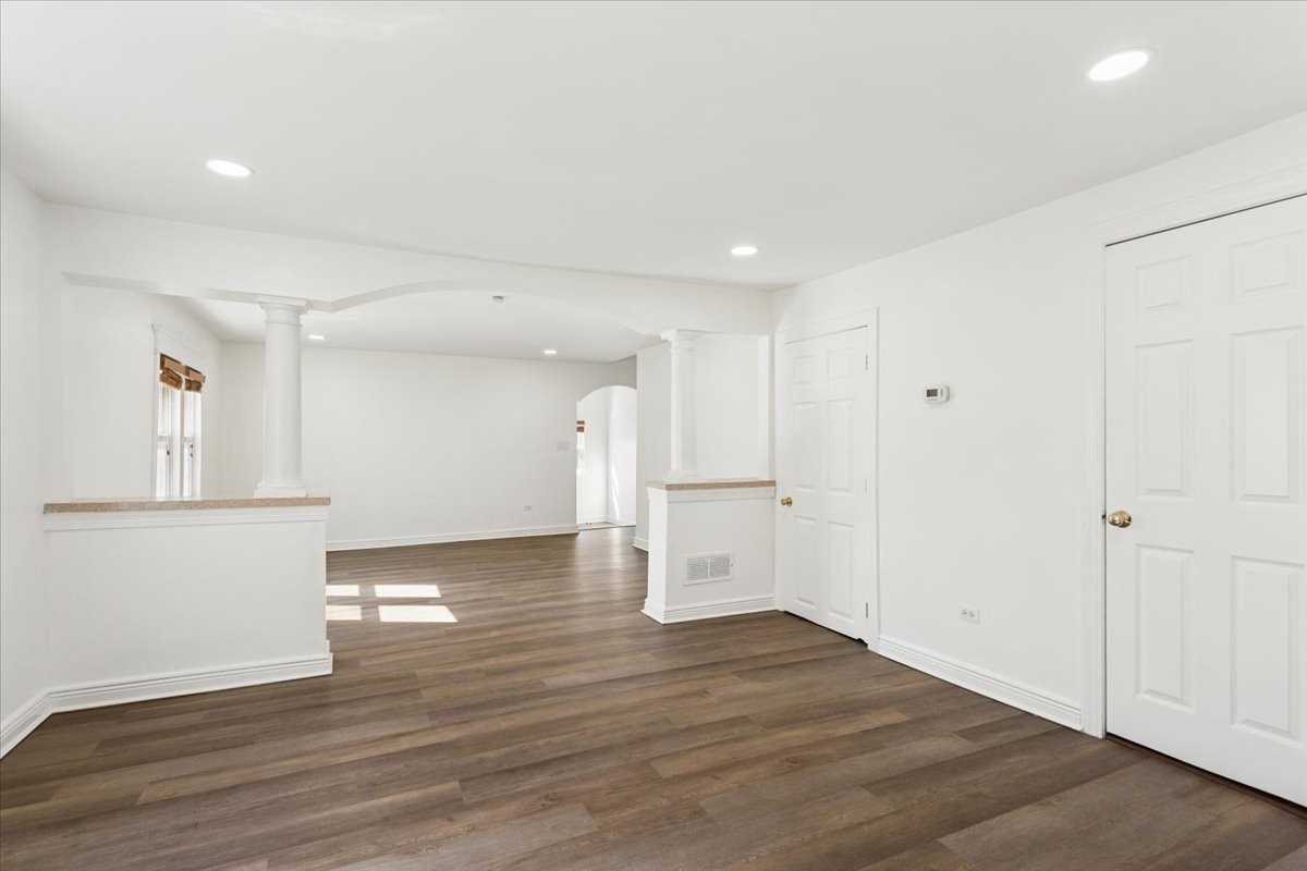 540 E 4th St #NA - Photo 7 of 23