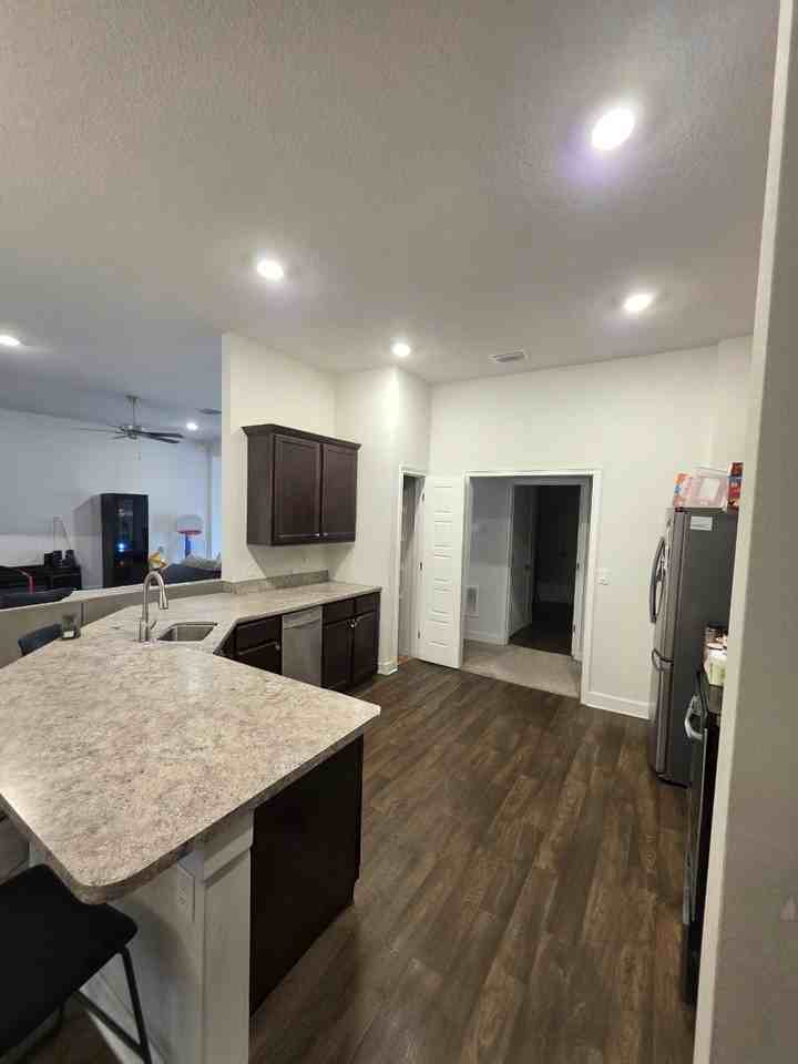 1107 Dorchester Rd Nw #NA - Photo 2 of 15