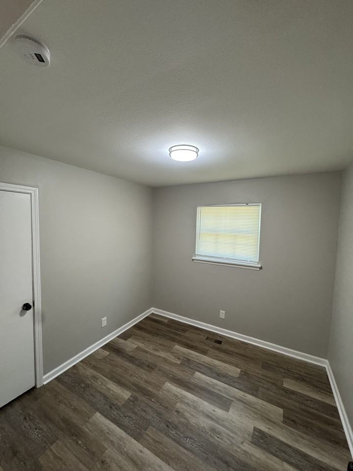 7711 Woodhaven Dr #NA - Photo 7 of 16