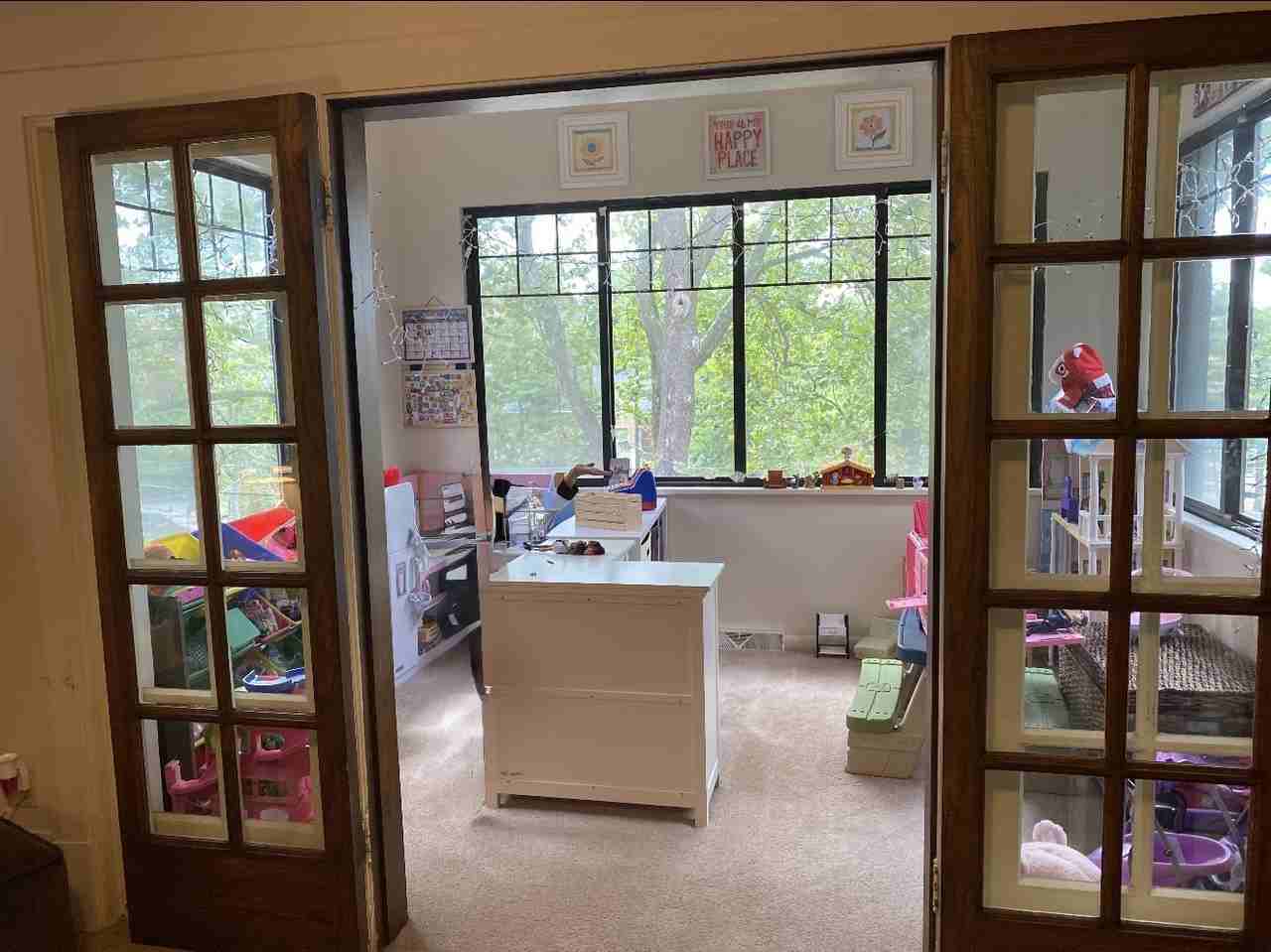 38 N Meadowcroft Ave #2 - Photo 3 of 8