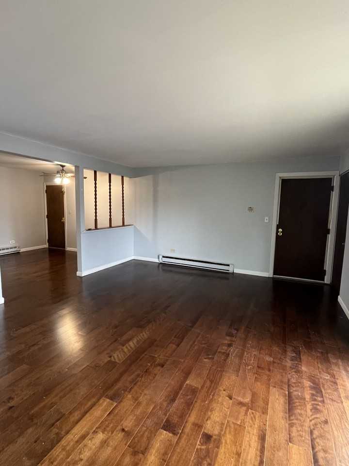 531 W Lies Rd #1 - Photo 4 of 6