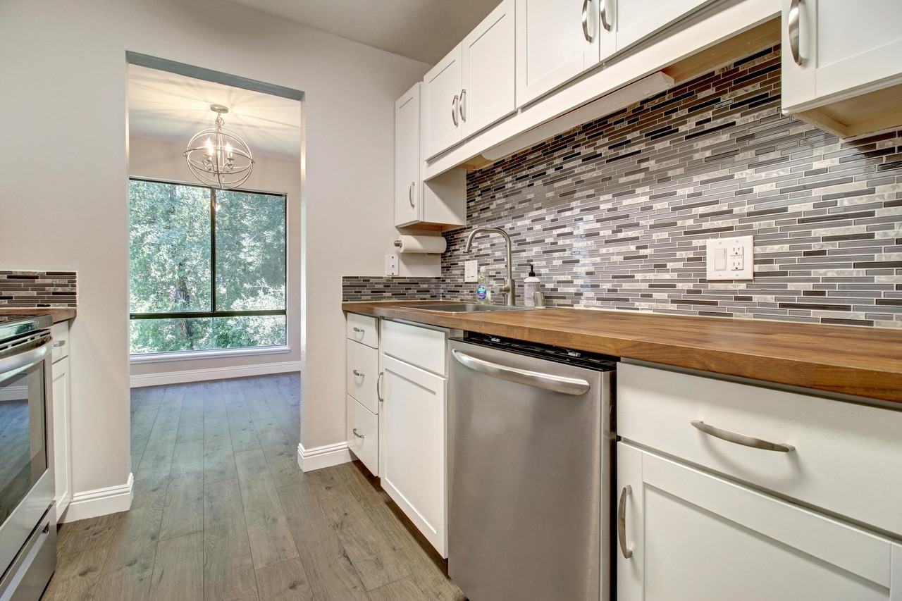 480 N Civic Dr #208 - Photo 6 of 15