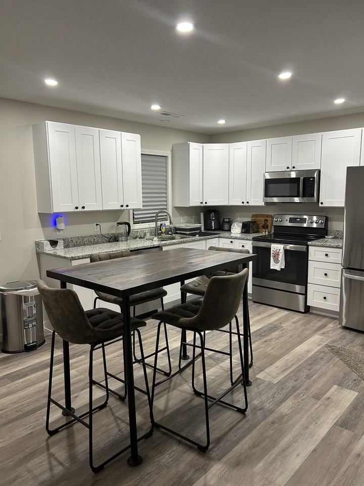 1611 Irene Dr #21 - Photo 3 of 21