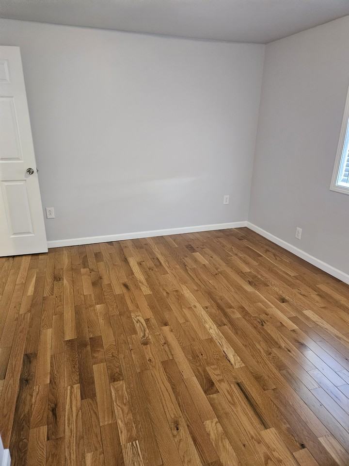 10 Ring St #9 - Photo 3 of 15