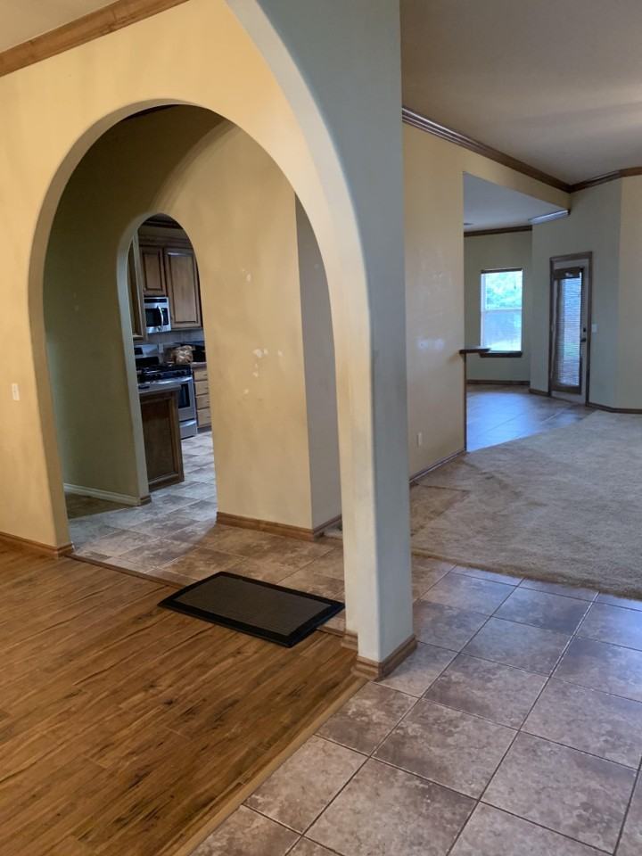 15904 Heather Ct #NA - Photo 3 of 11