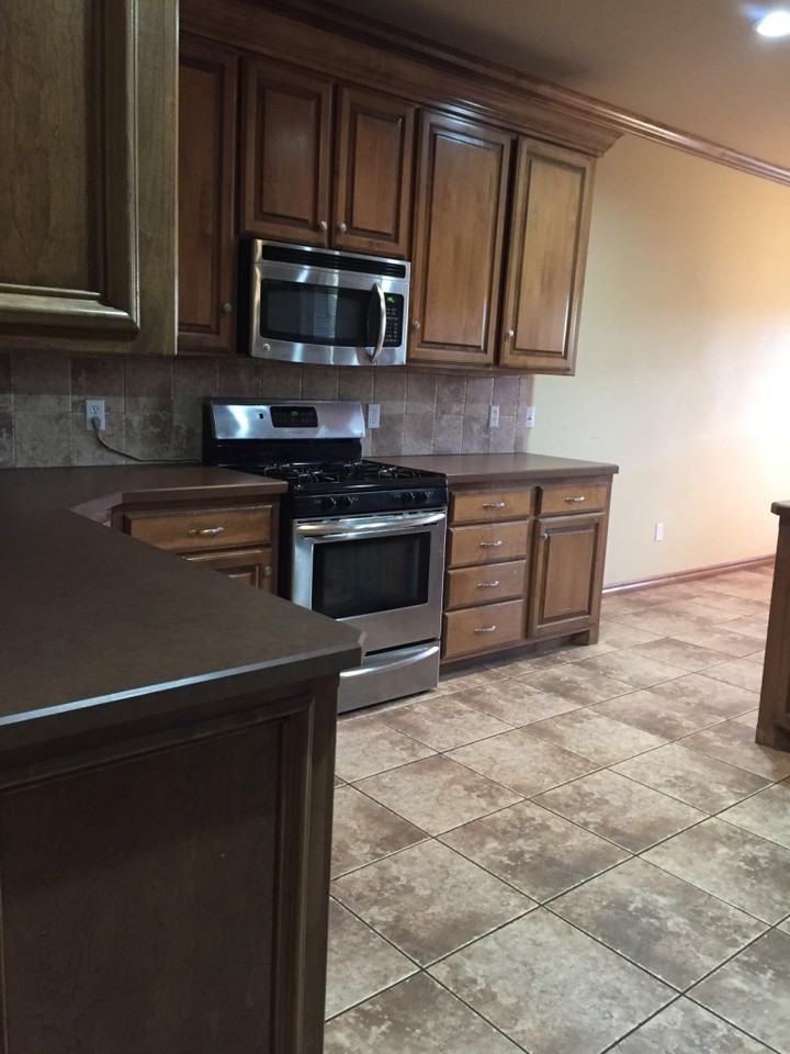 15904 Heather Ct #NA - Photo 5 of 11