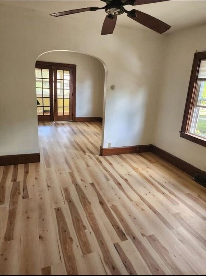 212 N London Ave #212 - Photo 6 of 7