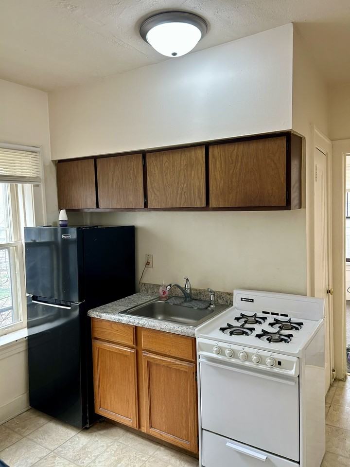 53 W 15th St #2 - Photo 4 of 7