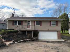 featured image of 2426 Eastwood Ave