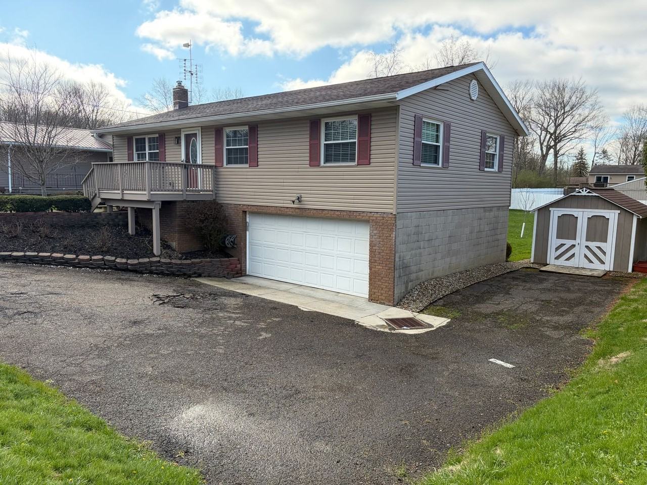 2426 Eastwood Ave - Photo 2 of 20