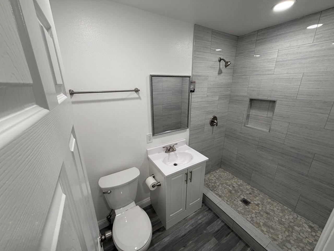 1854 Napoleon Ave #NA - Photo 6 of 18