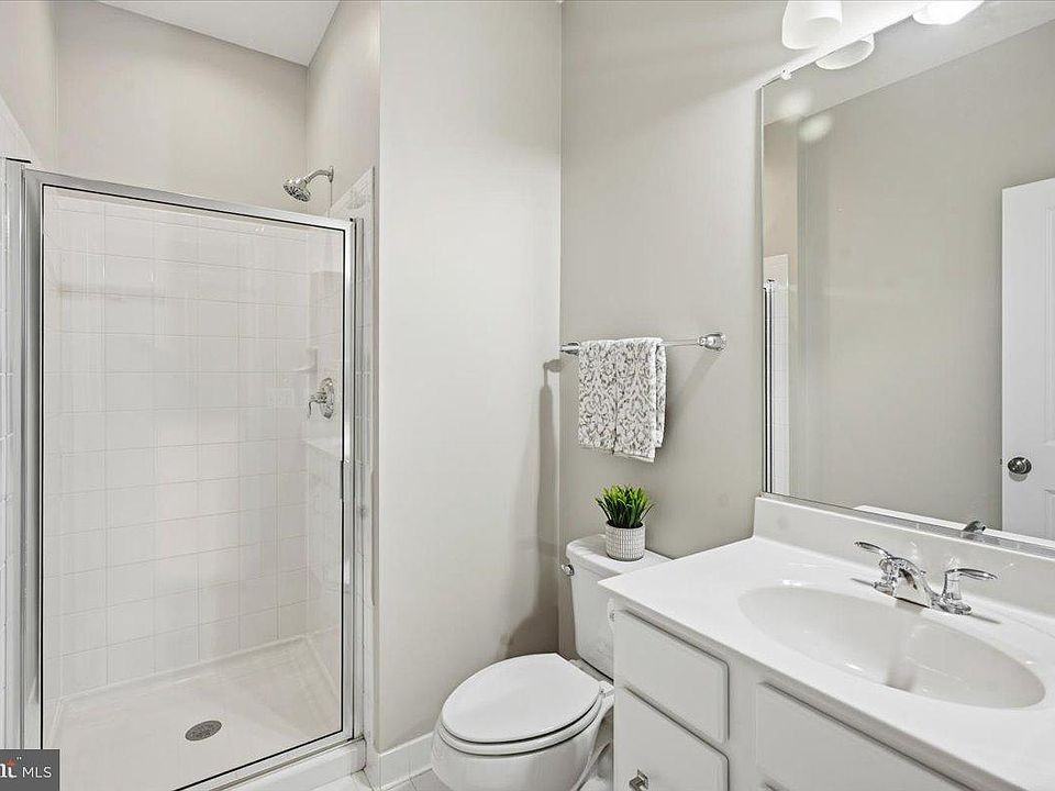 112 Keller Ct #1 - Photo 6 of 22