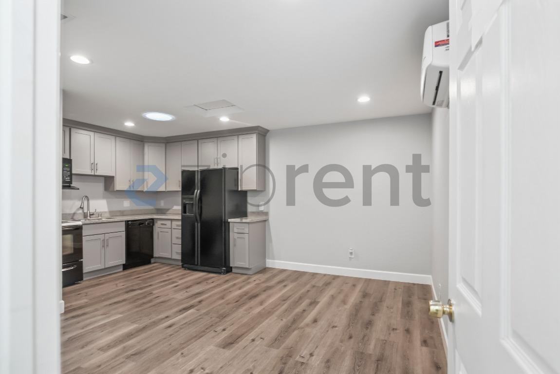 1416 Rue Avati #3 - Photo 5 of 14