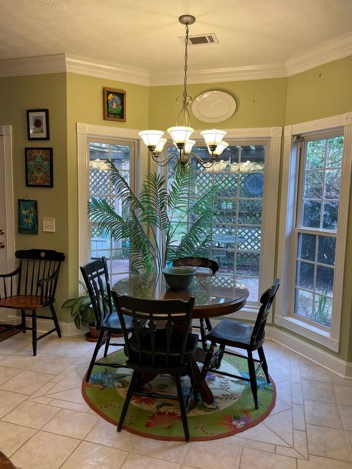 655 Belmonte Dr - Photo 4 of 15