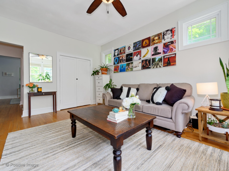 2501 N Washtenaw Ave #2 - Photo 5 of 20