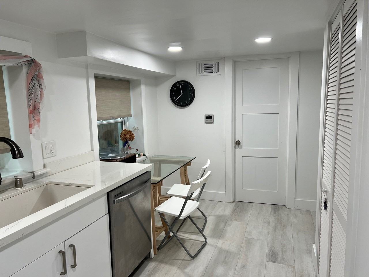 612A Stannage Ave - Photo 5 of 16