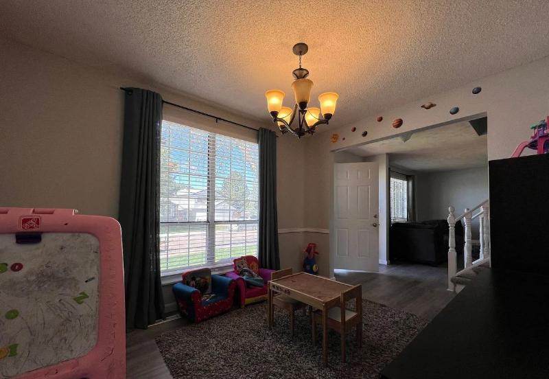 5158 S Pagosa St - Photo 5 of 37