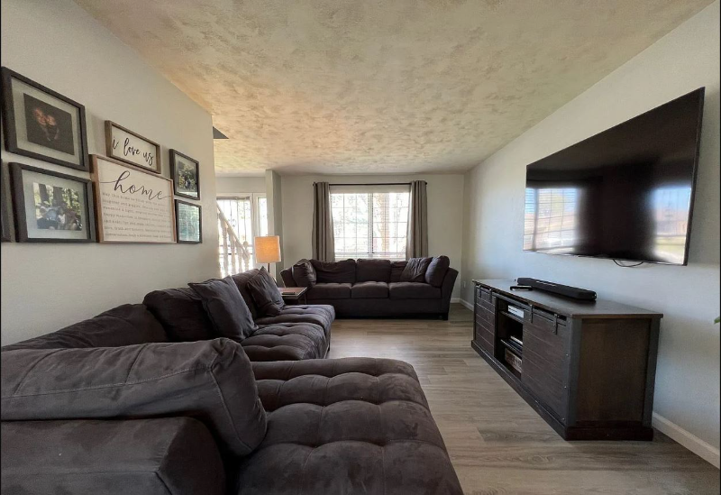 5158 S Pagosa St - Photo 7 of 37