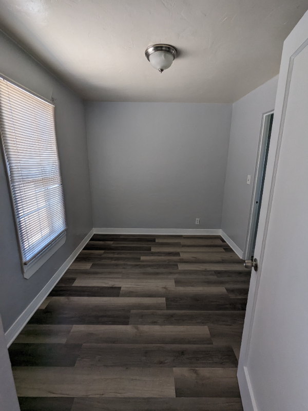 2021 Louise Ave #1 - Photo 3 of 8