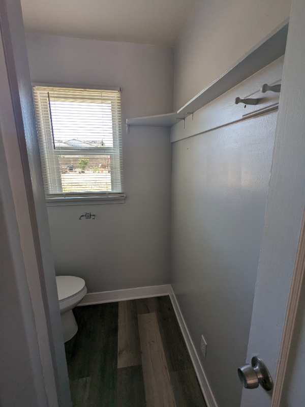 2021 Louise Ave #1 - Photo 6 of 8