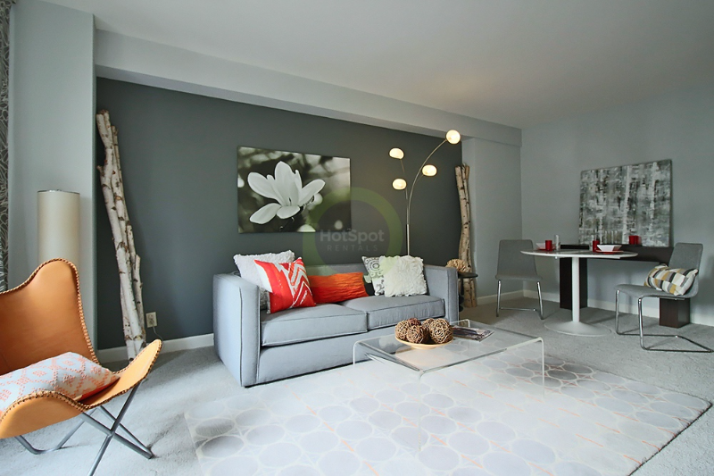 55 E Banks St - Photo 3 of 13