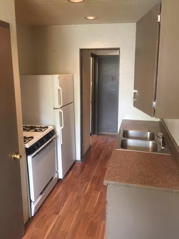 223 Kelsey Ave #1 - Photo 3 of 7