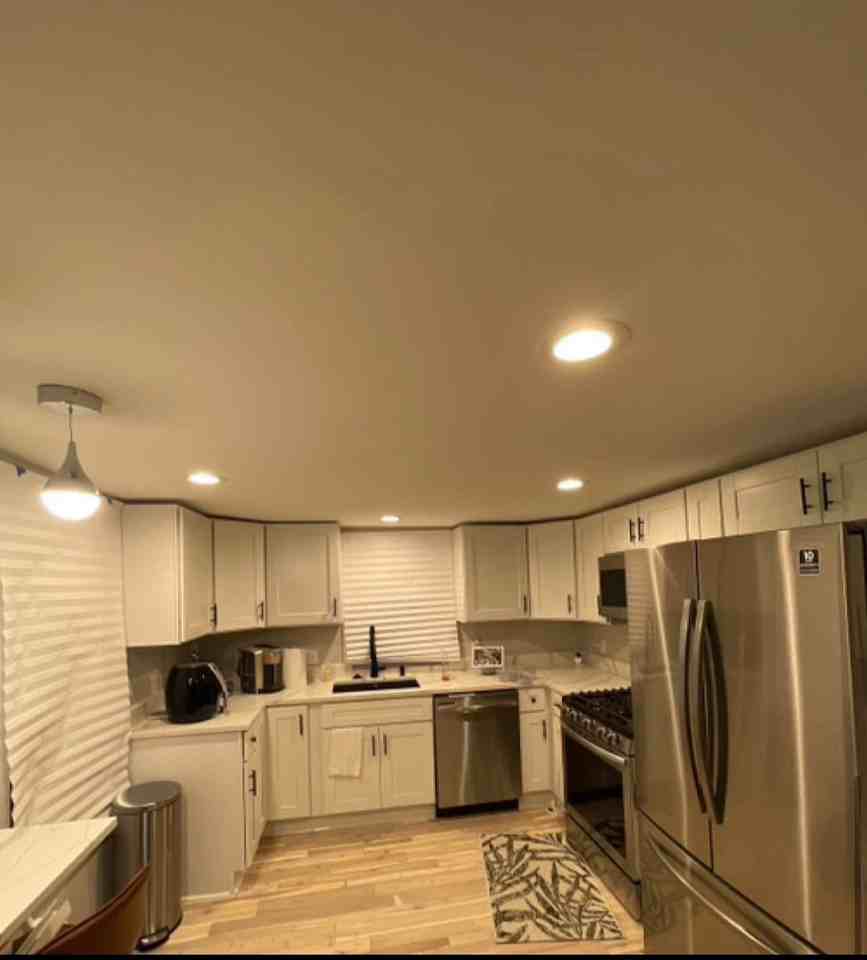 404 Venable Ave - Photo 6 of 7