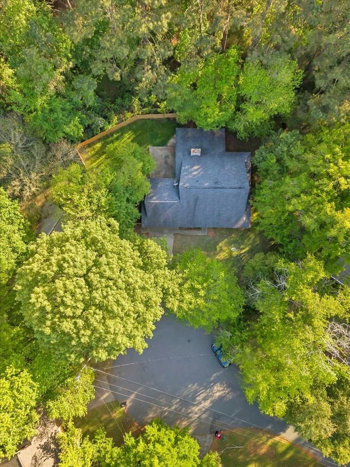 1189 Runnymede Ln - Photo 2 of 34