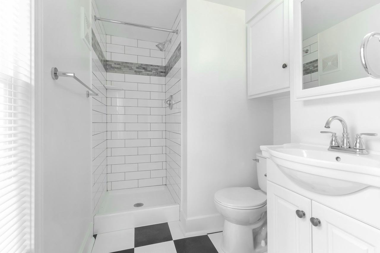 836 East Dayton Street, Unit 2 - Photo 5 of 9