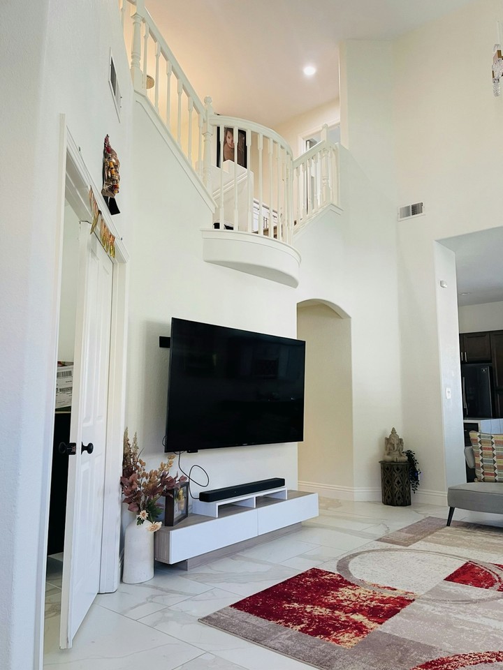 4496 Sycamore Ridge Court - Photo 3 of 21