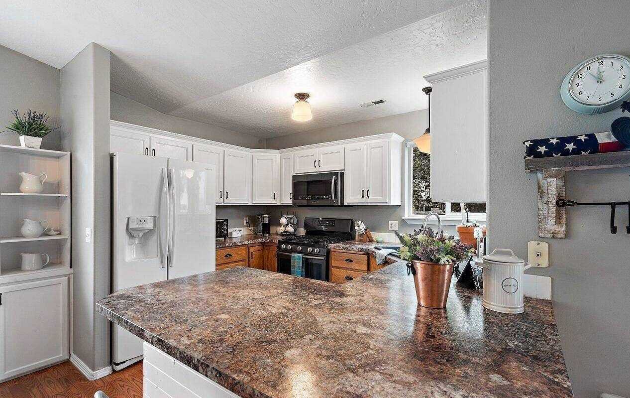 2693 West Beth Loop - Photo 6 of 13