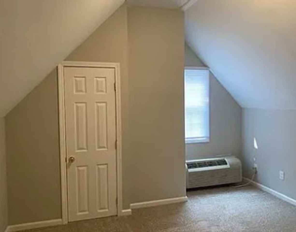 108 Cranewater Dr - Photo 7 of 9