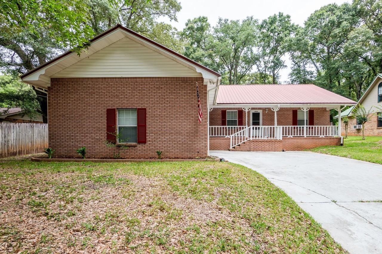 2823 Lake Silver Rd - Photo 2 of 43