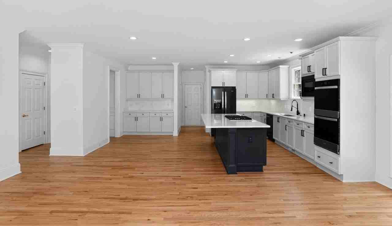 175 Wrights Mill Pl - Photo 6 of 46